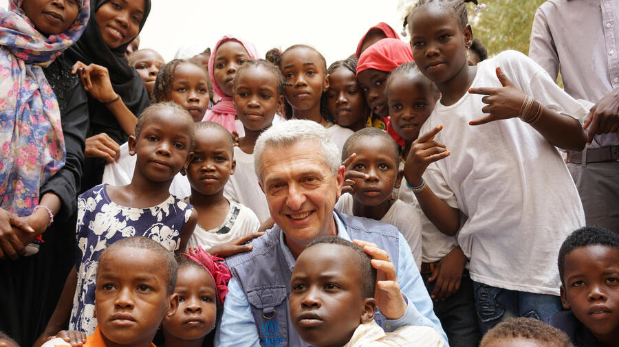 Niger. UN High Commissioner for Refugees visits refugees in Agadez