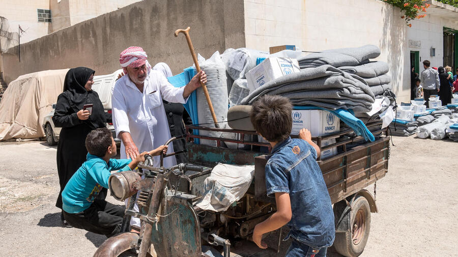 Syria. UNHCR continues to support returning families in rural Aleppo with core relief items