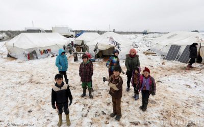 De winter treft jaarlijks miljoenen vluchtelingen: dit deed UNHCR vorig jaar om hen te helpen