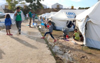 Een maand na de branden in Moria waarschuwt UNHCR voor verslechterende omstandigheden voor de winter