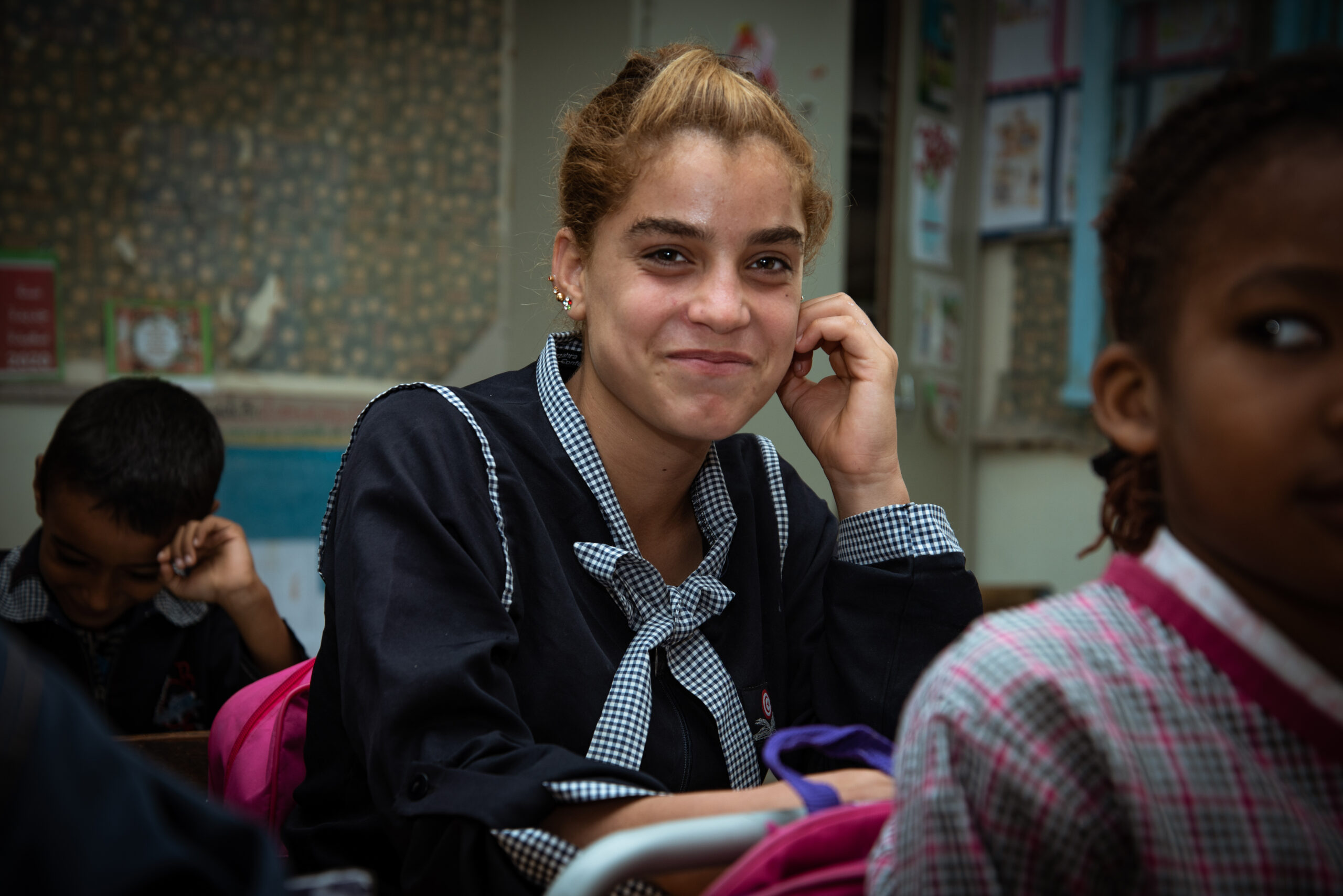 Sara, een 12-jarige vluchteling uit Syrië, gaat nu naar school in Tunesië. © UNHCR/Hallouli Mohamed Ameur