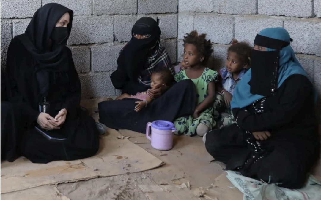 Angelina Jolie appelle à la protection et à un soutien pour la population du Yémen, ainsi qu’à la fin du conflit pour faire cesser les souffrances