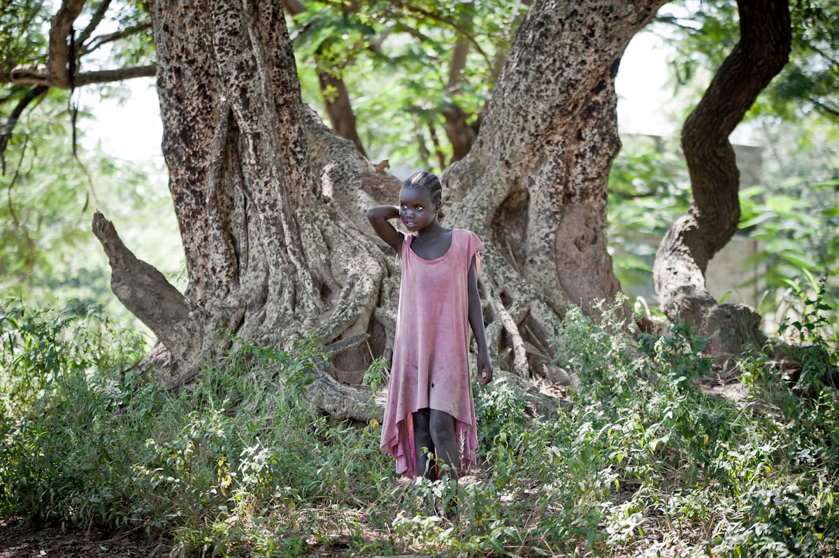 Negenjarige Nyaboth in het Pugnido vluchtelingenkamp in Ethiopië, nadat zij en haar familie Zuid-Soedan moesten ontvluchten.