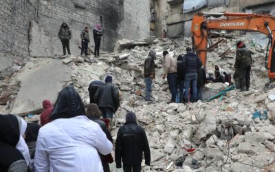 UNHCR-teams ondersteunen noodhulpacties voor overlevenden van aardbeving in Turkije en leveren hulp in Syrië