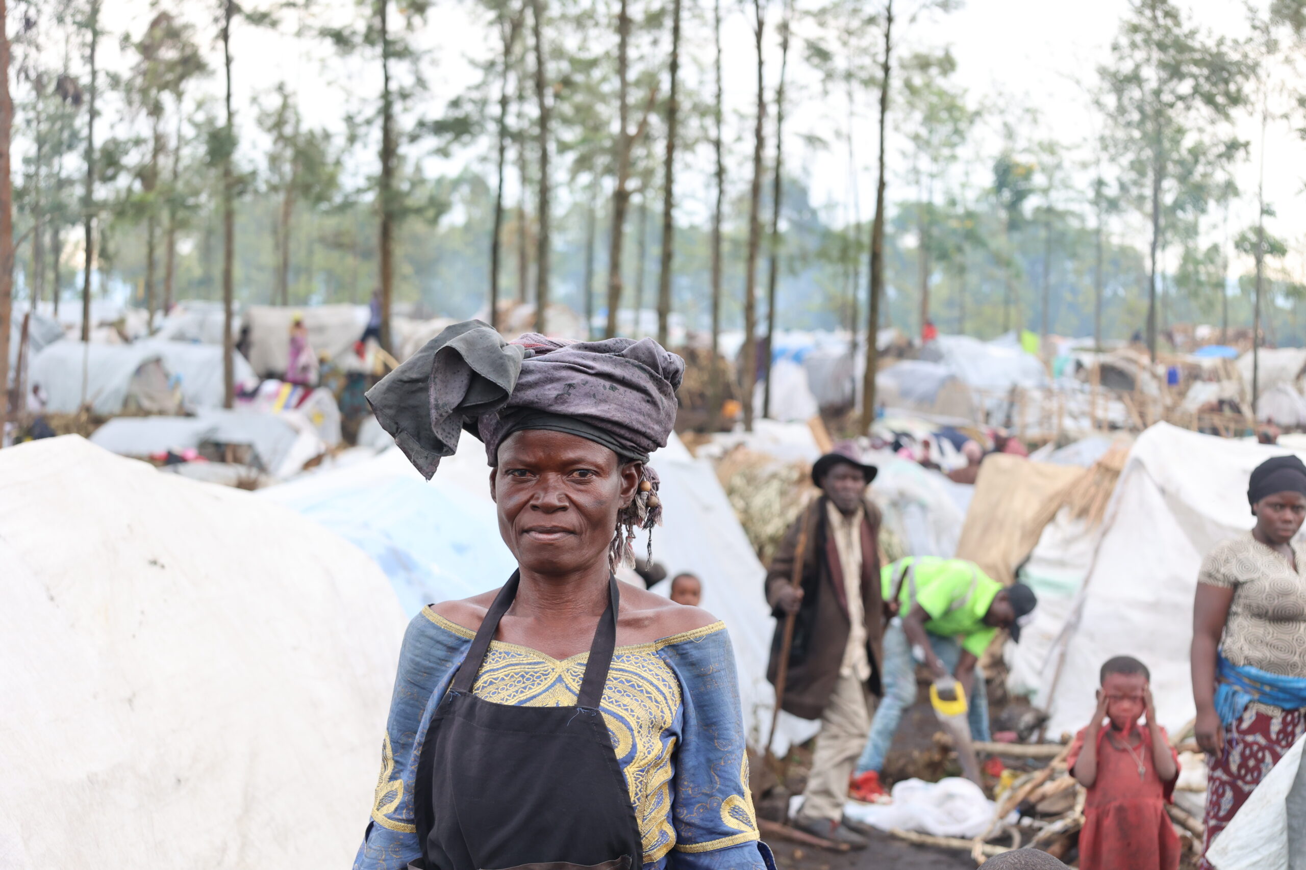 Een van de vele kampen voor mensen op de vlucht in Noord-Kivu, waar sinds maart 2022 1,2 miljoen mensen hun huizen hebben moeten ontvluchten. © UNHCR/Blaise Sanyila