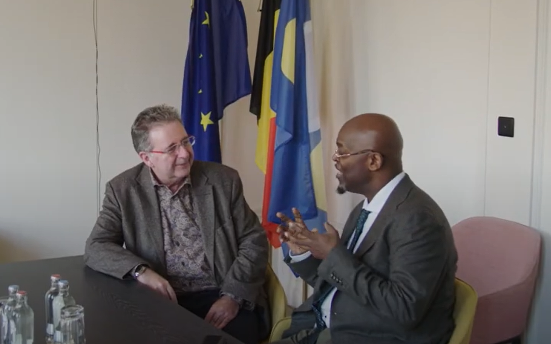 Alphonse Munyaneza du HCR : défenseur de l’inclusion des réfugiés à Bruxelles