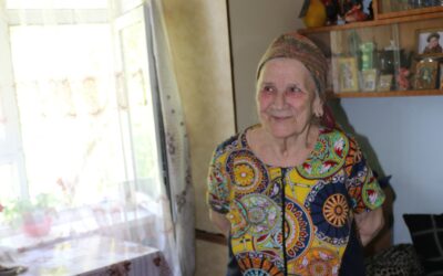 После вакцинации 86-летняя беженка надеется наконец-то увидеть своего внука