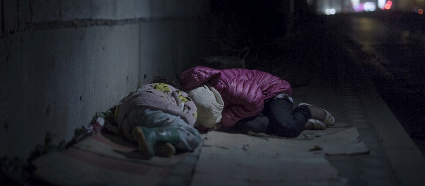 悲惨的背后：孩子们在哪儿睡觉