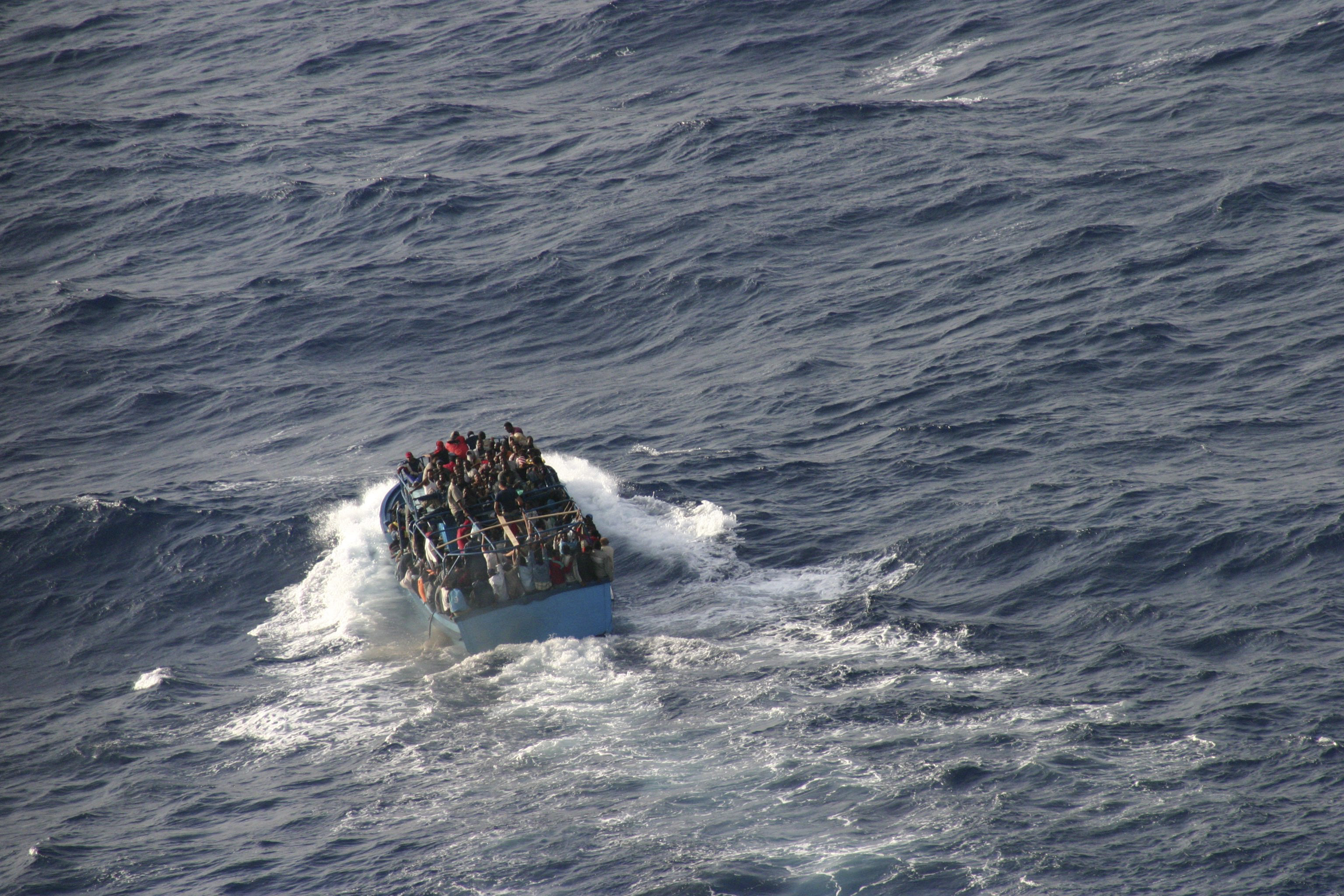 难民署警告地中海仍有更多沉船悲剧的风险