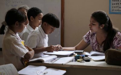 洪都拉斯教师们团结起来挽救教育体制