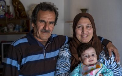 Meet Waled and Hana – parents of 8 children, former restaurateurs, refugees from Idlib, Syria
