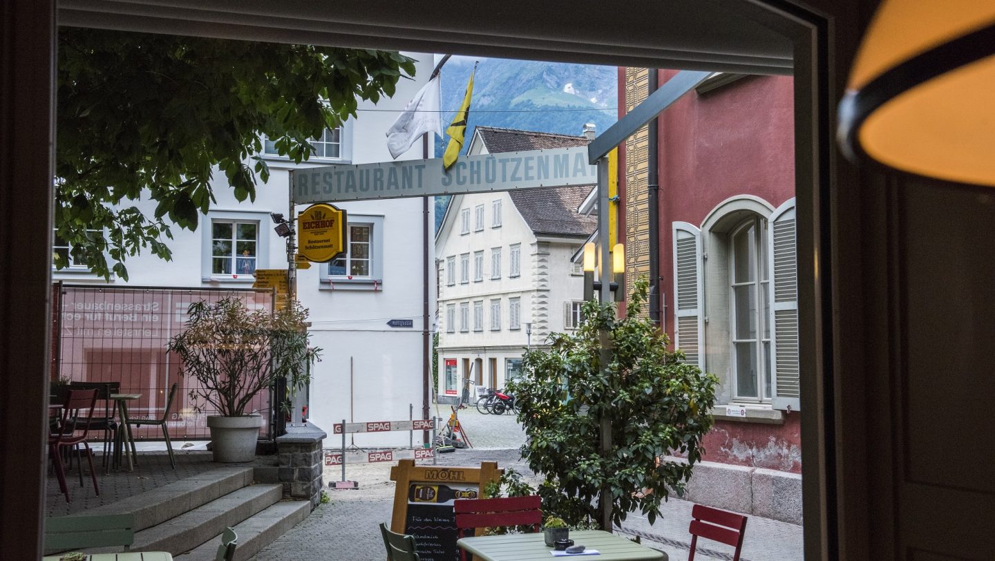 Switzerland. Training and integration of refugees in Swiss heartland through restaurant training
