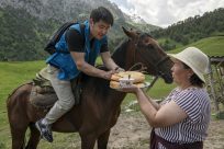 Unerschrockener Anwalt beendet Staatenlosigkeit in Kirgistan