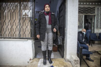 Irakisches Ehepaar gehört weltweit zu den ersten Flüchtlingen, die gegen COVID-19 geimpft wurden