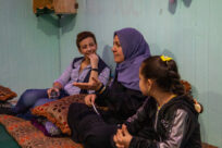 „Die Menschen dahinter kennen lernen“: Eine Begegnung mit Familien im Zaatari Flüchtlingscamp