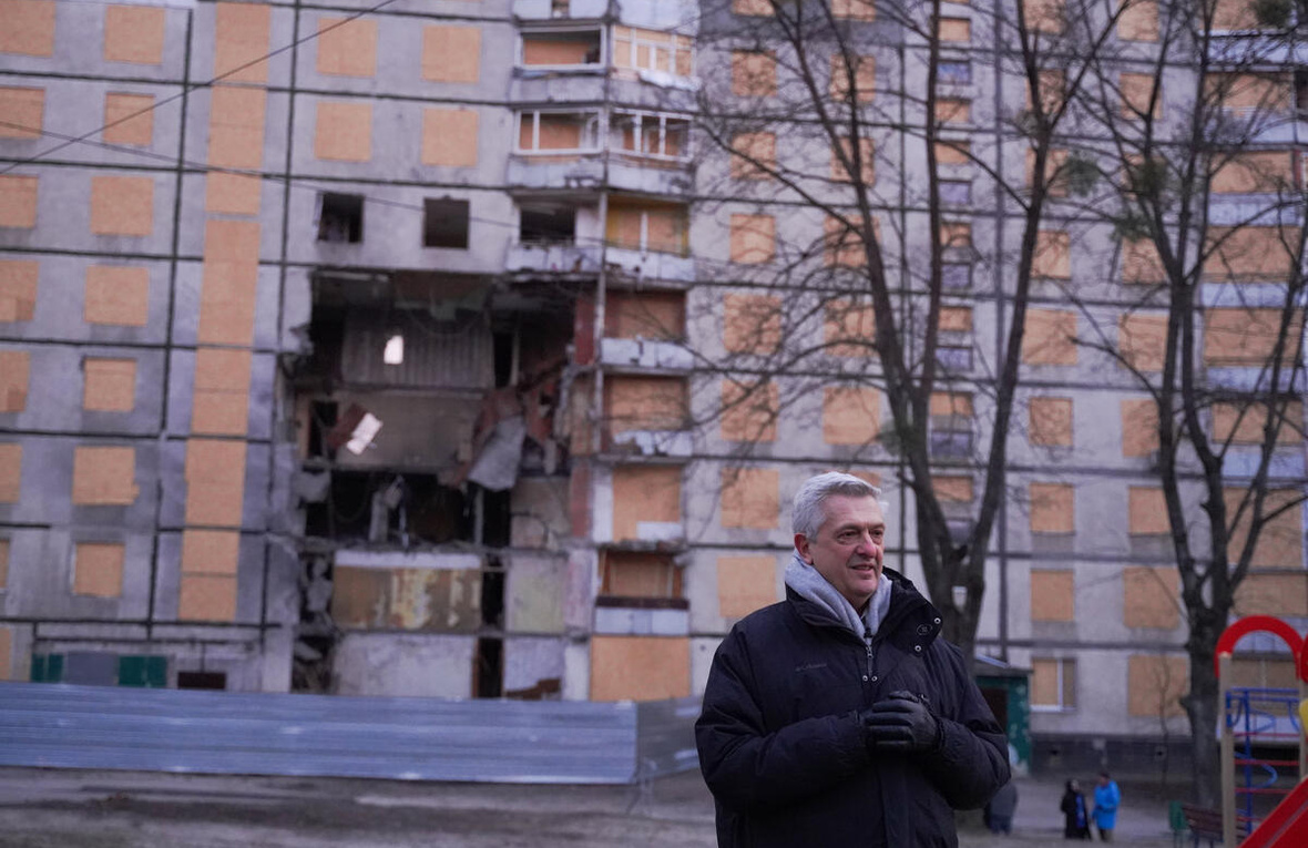Ukraine. UN High Commissioner for Refugees Filippo Grandi visits an attack site in residential area in Kharkiv.