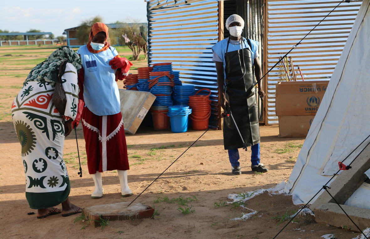 Chad. Disinfection of premises in Dougui to limit the spread of cholera in Dougui