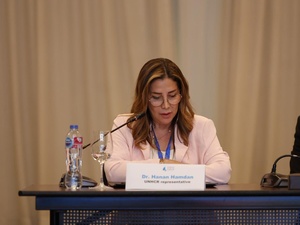 الدكتورة حنان حمدان، ممثلة المفوضية السامية للأمم المتحدة لشؤون اللاجئين في مصر، خلال مشاركتها في الفعالية رفيعة المستوى على هامش منتدى أسوان للسلام والتنمية المستدامين.