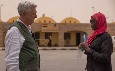 In Egypt, refugees tell UNHCR’s Grandi ‘terrible stories’ of conflict in Sudan