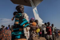 بعد 100 يوم على نشوبه، المفوضية تحث على وضع حد للصراع في السودان وسط موجات متزايدة من النزوح
