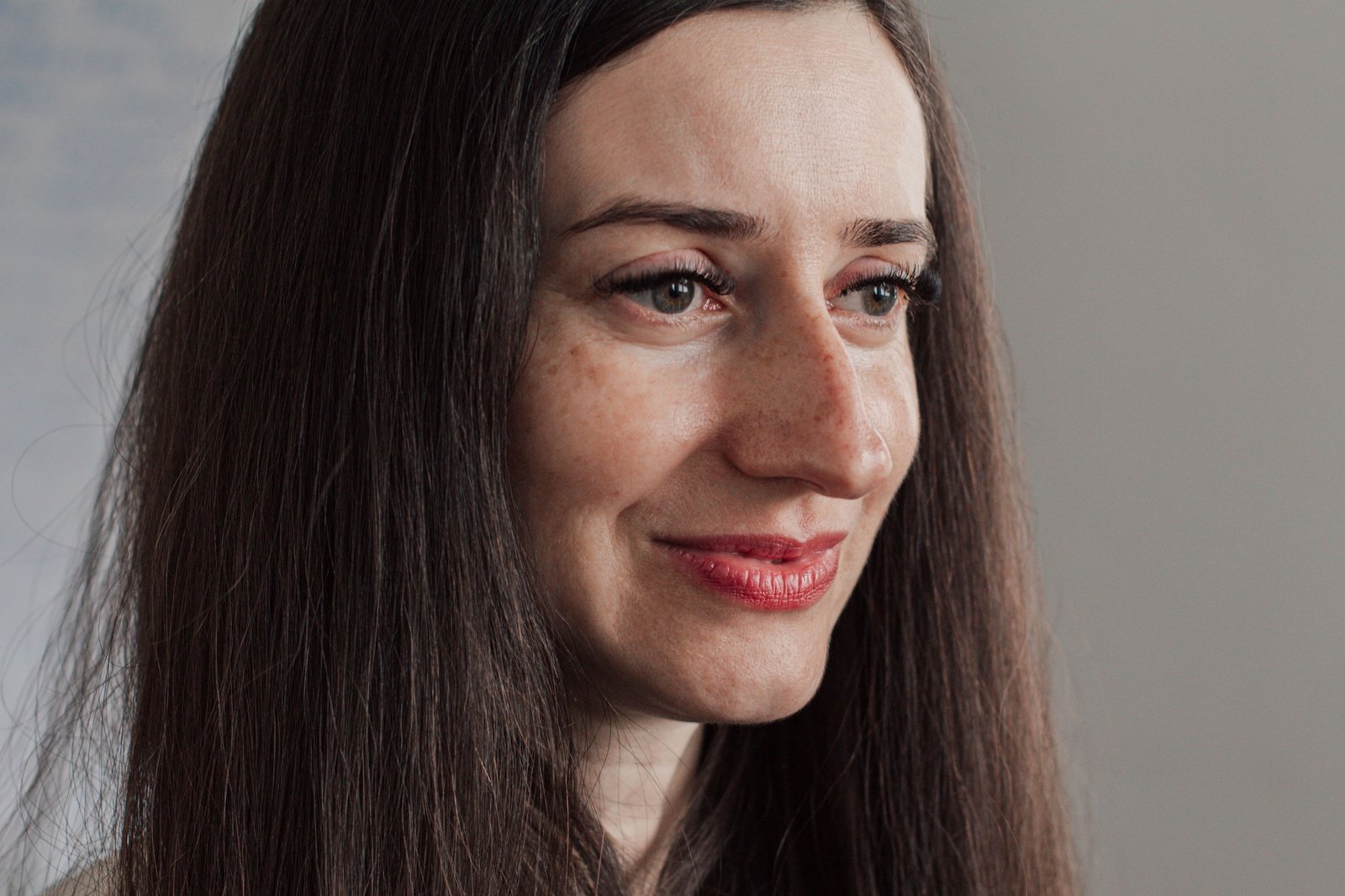 Tetiana and Maria are two Ukrainian young women who found refuge in the Czech Republic.