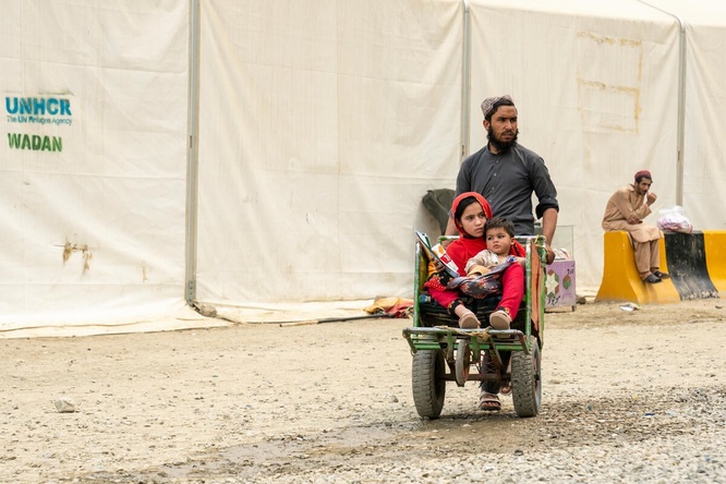 Afghanistan. UNHCR: Exhausted Afghan Families Return Through Torkham Border Amid Growing Challenges.