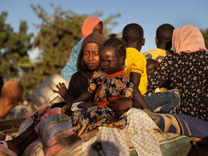 Chad. Sudanese refugees arrive at border in Adre fleeing violence