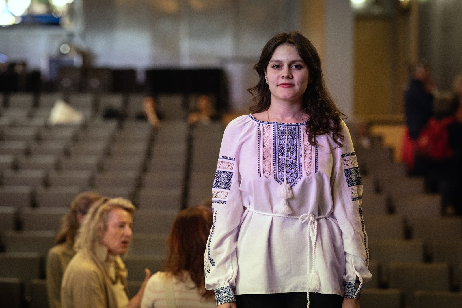 Myroslava, étudiante à l'Université Paris Dauphine, réfugiée d’Ukraine, est la lauréate de la troisième édition du concours d’éloquence "Voix en Exil" du HCR. 