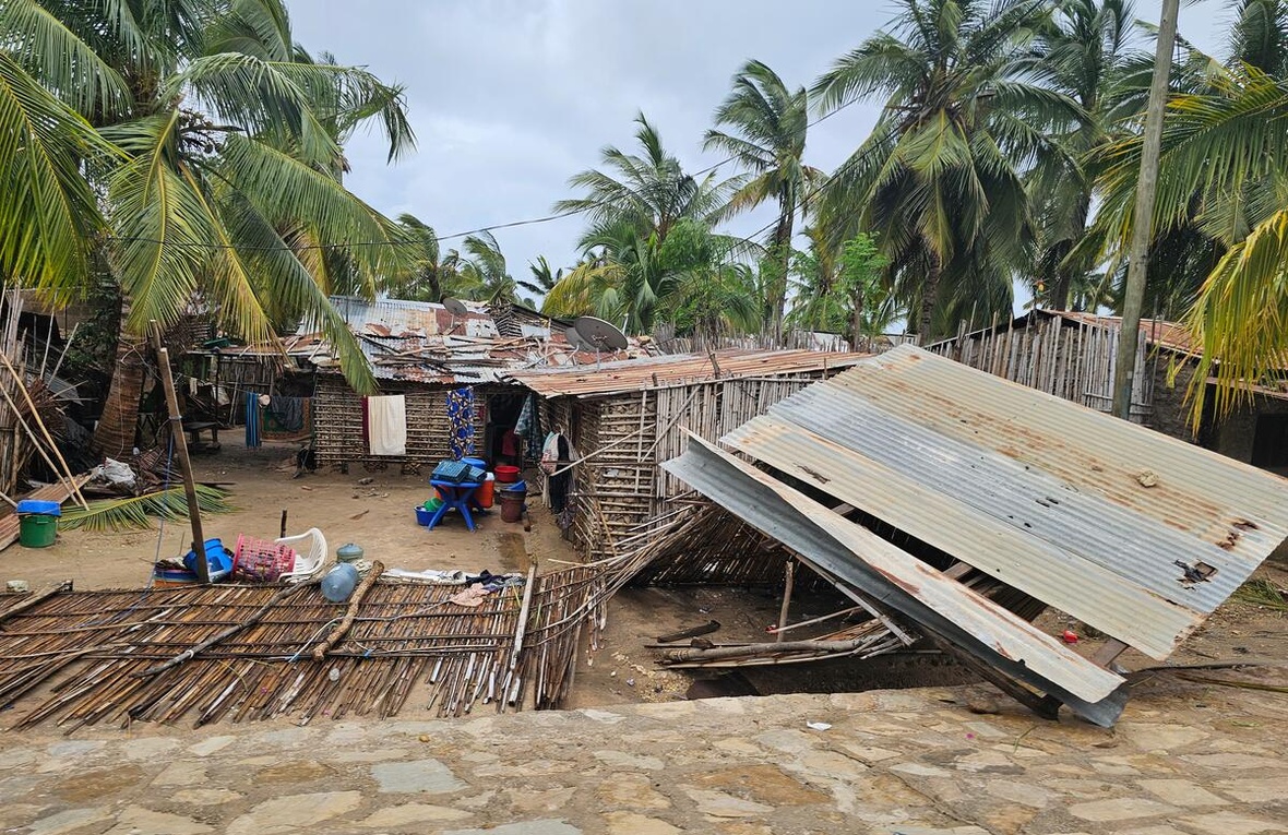Un abri en ruines après les dégâts causés par le cyclone