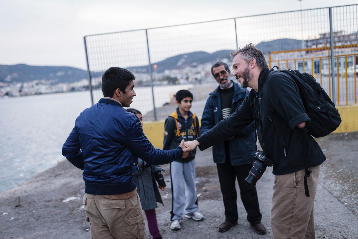 Οι πρόσφυγες μέσα από το φακό του γνωστού φωτογράφου Giles Duley, τραυματία πολέμου