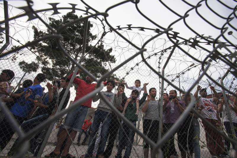 Νέα έκθεση της Y.A. προειδοποιεί κατά της επιστροφής αιτούντων άσυλο στην Ελλάδα