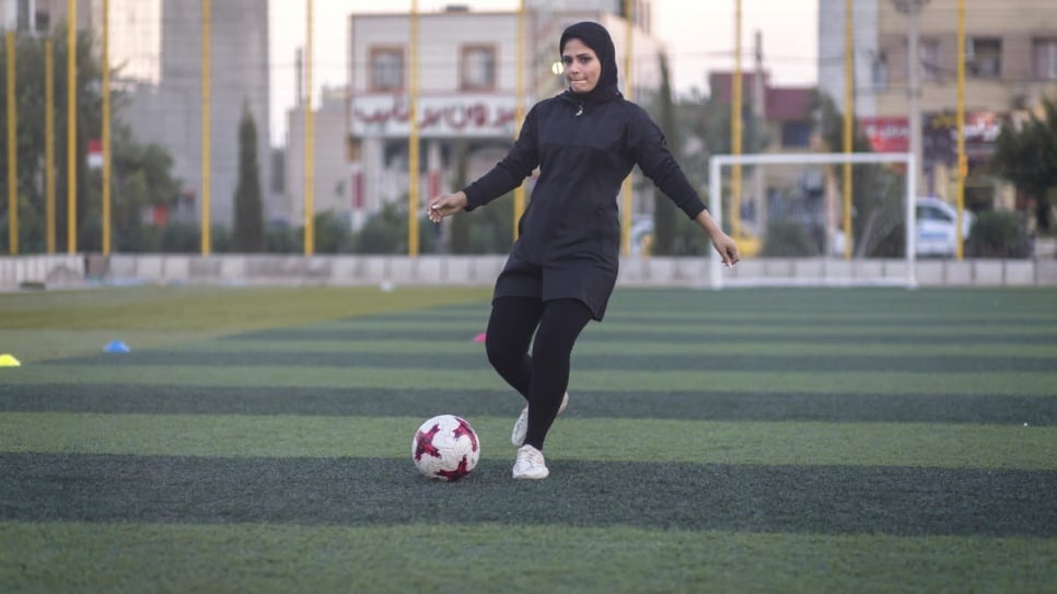 “All I wanted to do was play football, but I was not allowed to because I was a girl,” recalls Rozma. © UNHCR/Fatemeh Forootan Torkamani