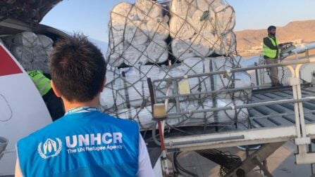 A UNHCR airlift carrying 33 tons of humanitarian assistance for displaced Afghans is unloaded in Kabul. © UNHCR/Babar Baloch