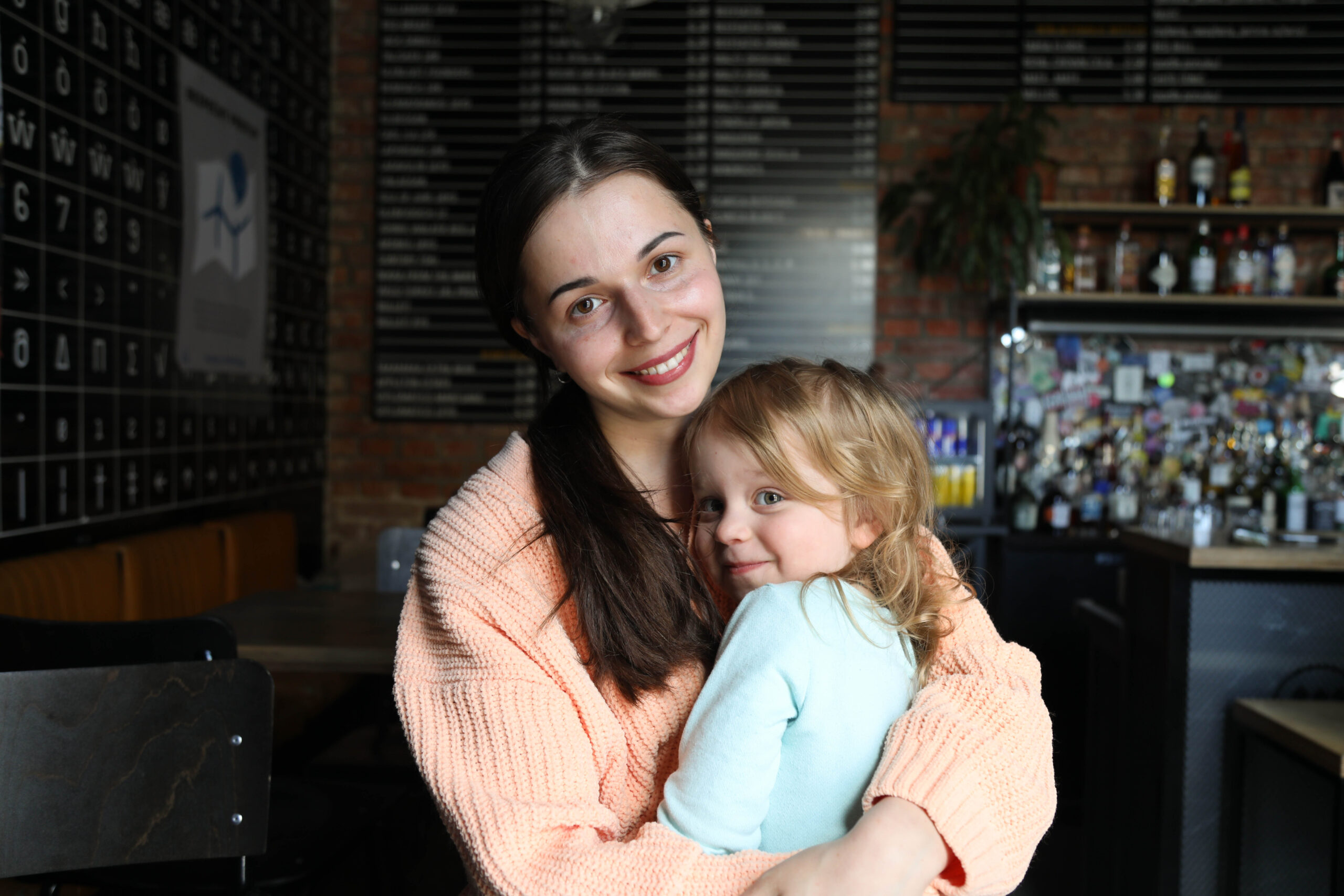 Victoria, 31, together with her daughter Olivia, 3,5. Victoria is from Kharkiv Ukraine. She arrived to Slovakia in 2018 and is a psychologist working on child-inclusion. When Russia's full-scale invasion of Ukraine broke out in February 2022, and refugees started arriving to Slovakia, Victoria saw the need for a safe space for mothers and children. In April 2022, she opened up her centre 