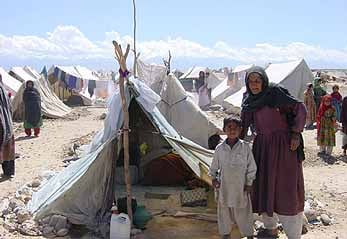 The first IDPs leaving the Hesar Shahi camp near Jalalabad for their villages in Nangarhar province.