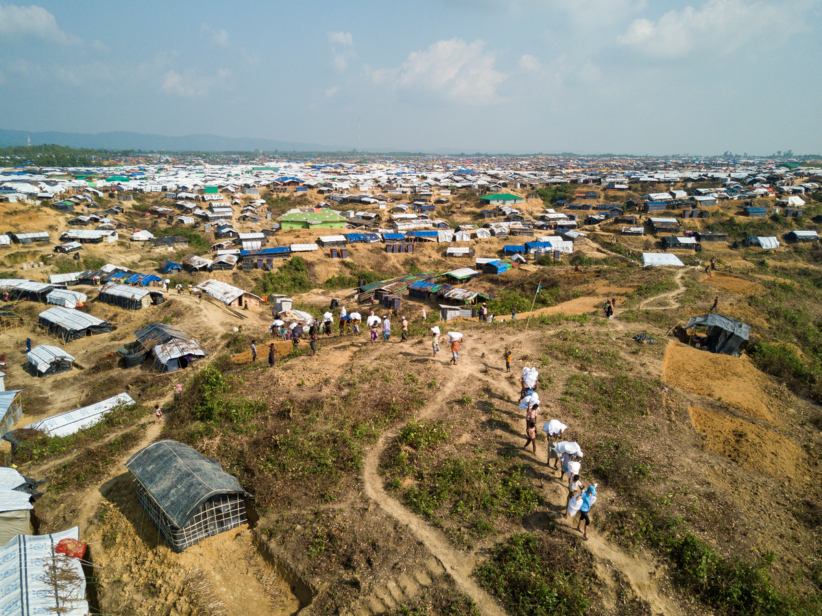 Bangladesh: Rohingya refugees moved from Kutupalong camp to new site