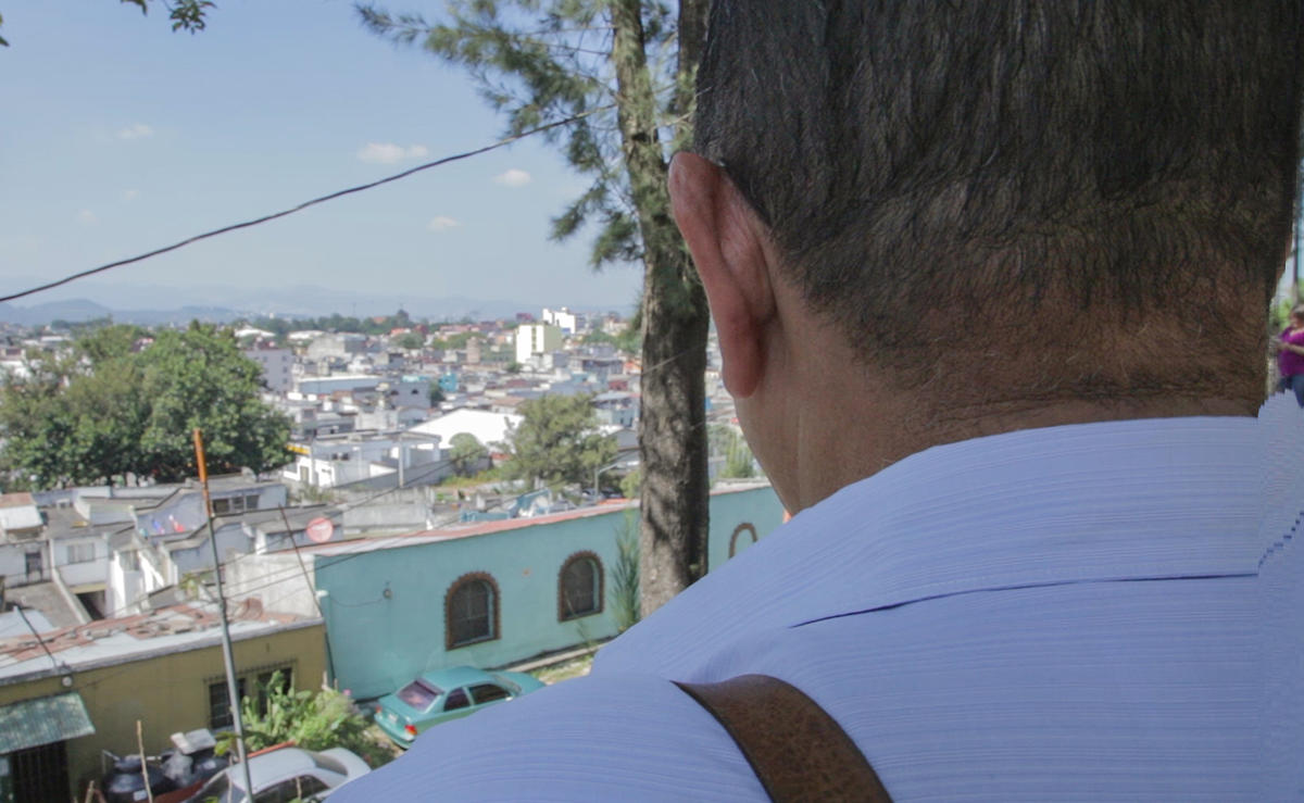 Guatemala. With love from Central America – Salvadoran rebuilds life away from his family