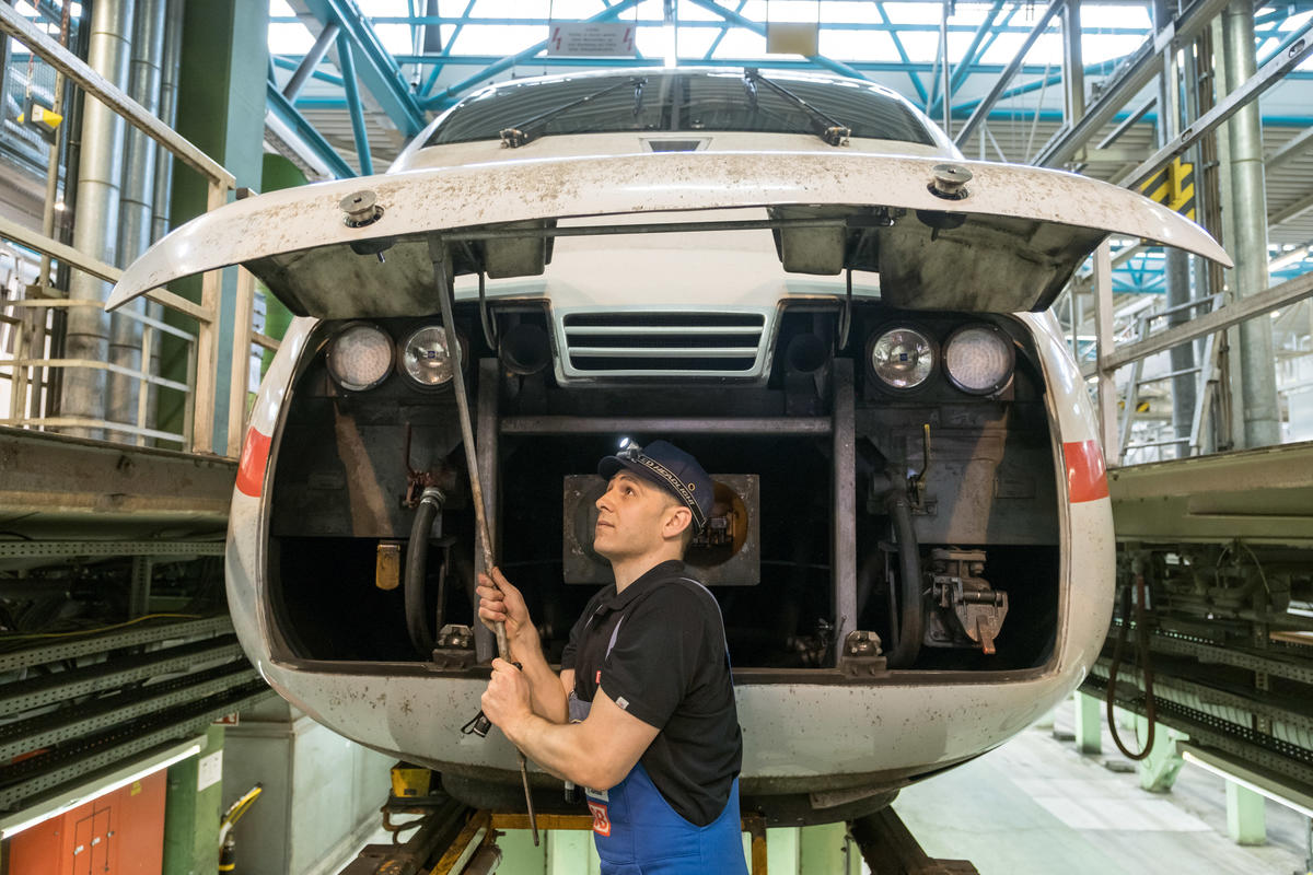 Germany. Syrian refugee on track to become a Deutsche Bahn engineer