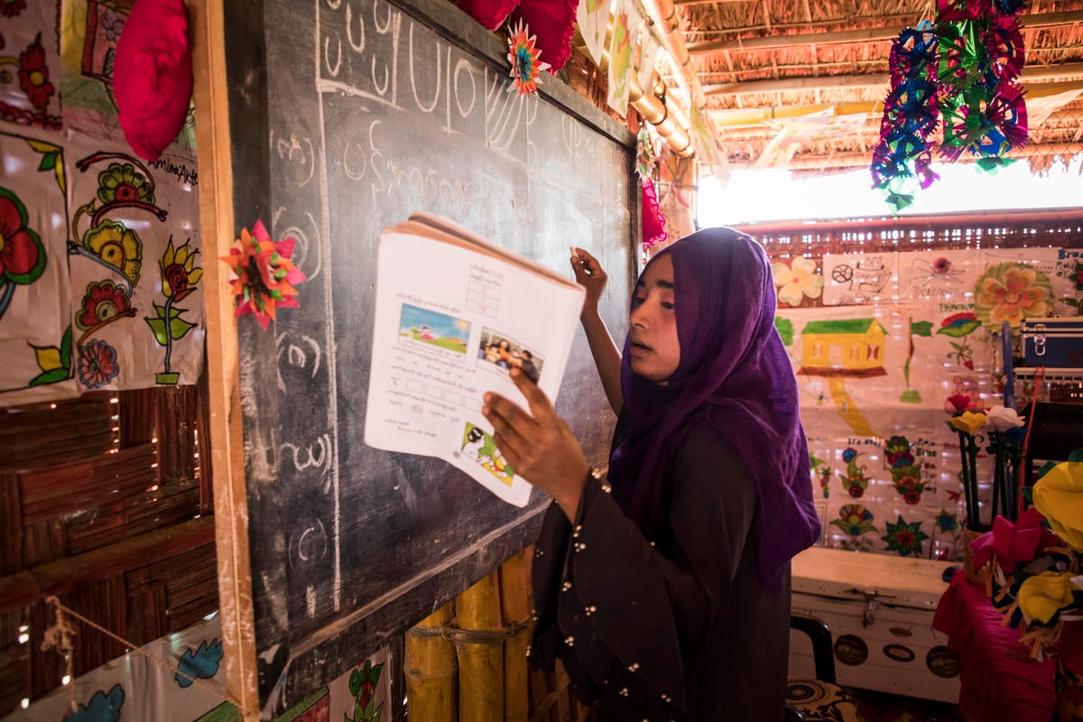 Bangladesh. Rohingya girls attend a youth club in Kutupalong refugee camp