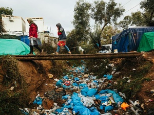 Greek. UNHCR chief urges action over conditions for asylum-seekers on Lesvos