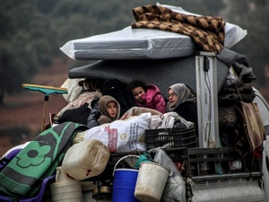 Syria. Displaced families flee ongoing attacks around Idlib