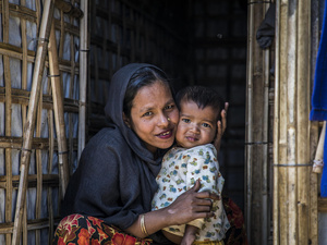 Bangladesh. Families settled in Kutupalong refugee camp, 3 years after the crisis broke out