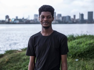 Côte d'Ivoire. Ivorian graphic designer produces emoji for World Refugee Day