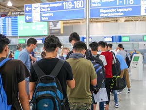 Greece. Unaccompanied children relocated from Greece to Portugal