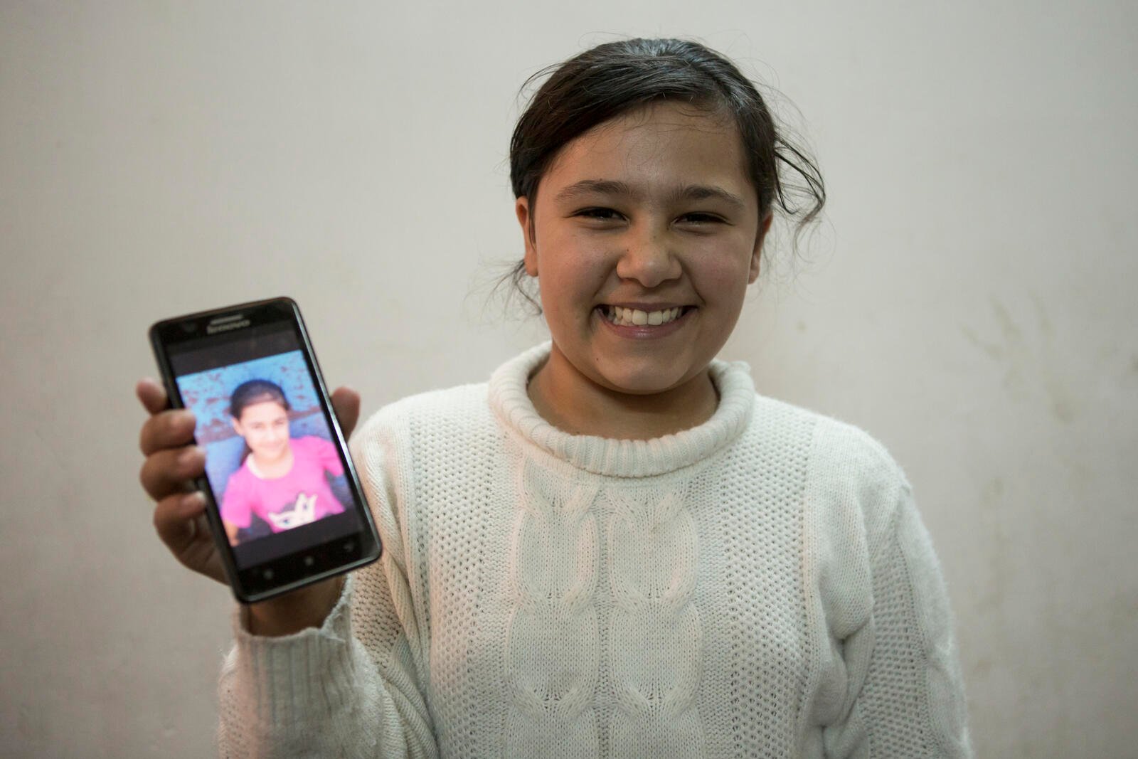 Iraq. UNHCR High Profile Supporter Douglas Booth visits refugees and IDPs
