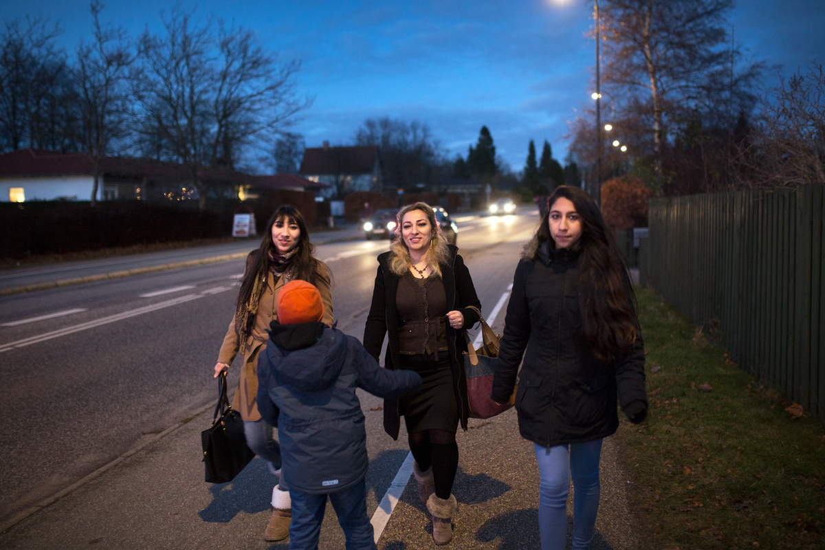 Denmark. Syrian mother reunited with children she feared had drowned