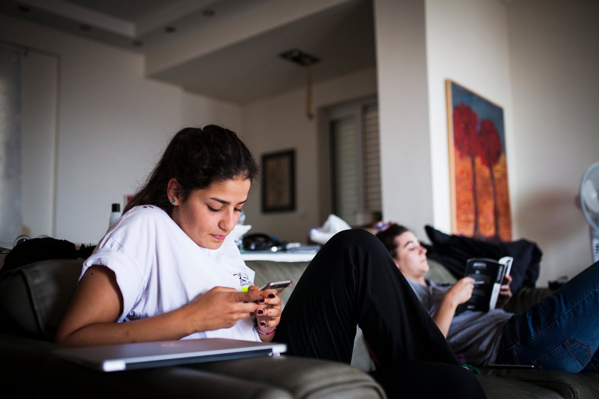 Greece. Syrian refugee returns from safe haven to help others