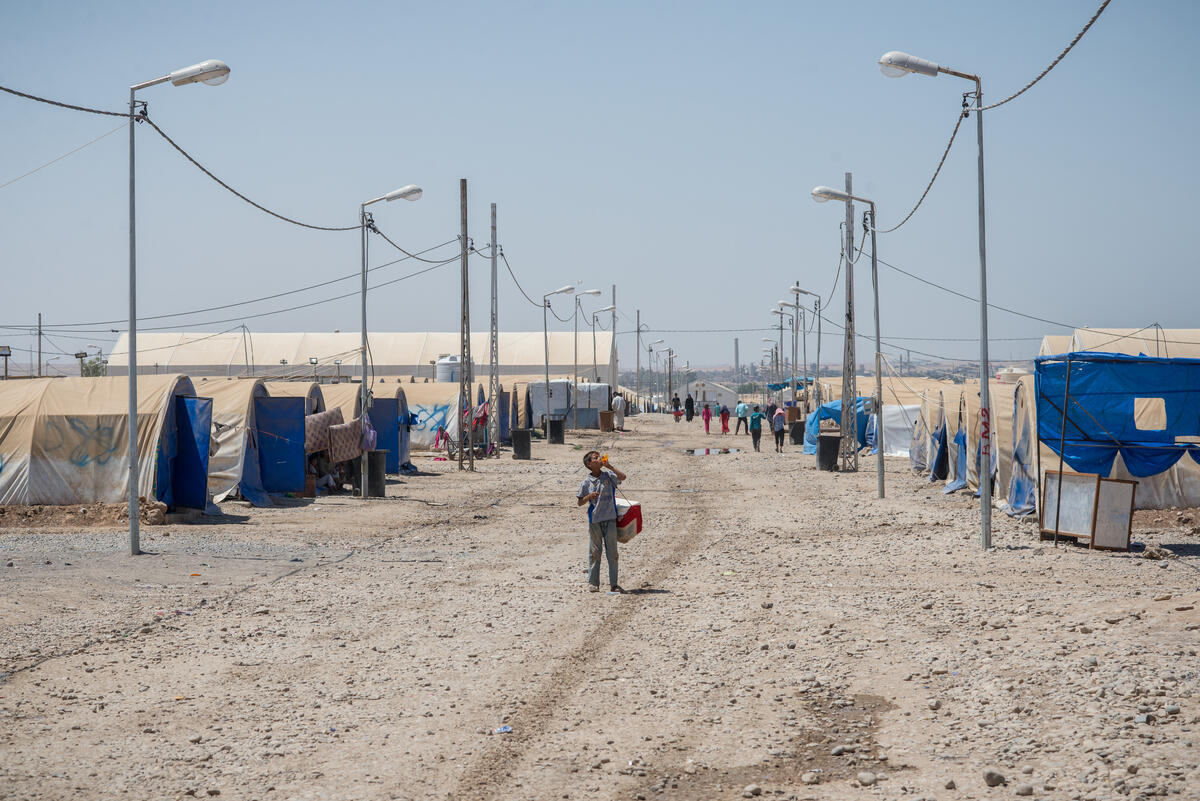 Iraq. People fleeing fighting in northern Iraq.