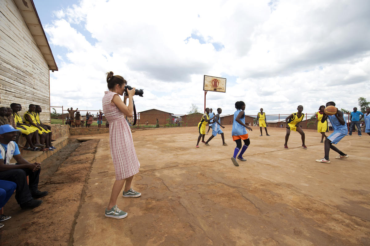 Rwanda. UNHCR High Profile Supporter Helena Christensen visits Burundian refugees in Rwanda