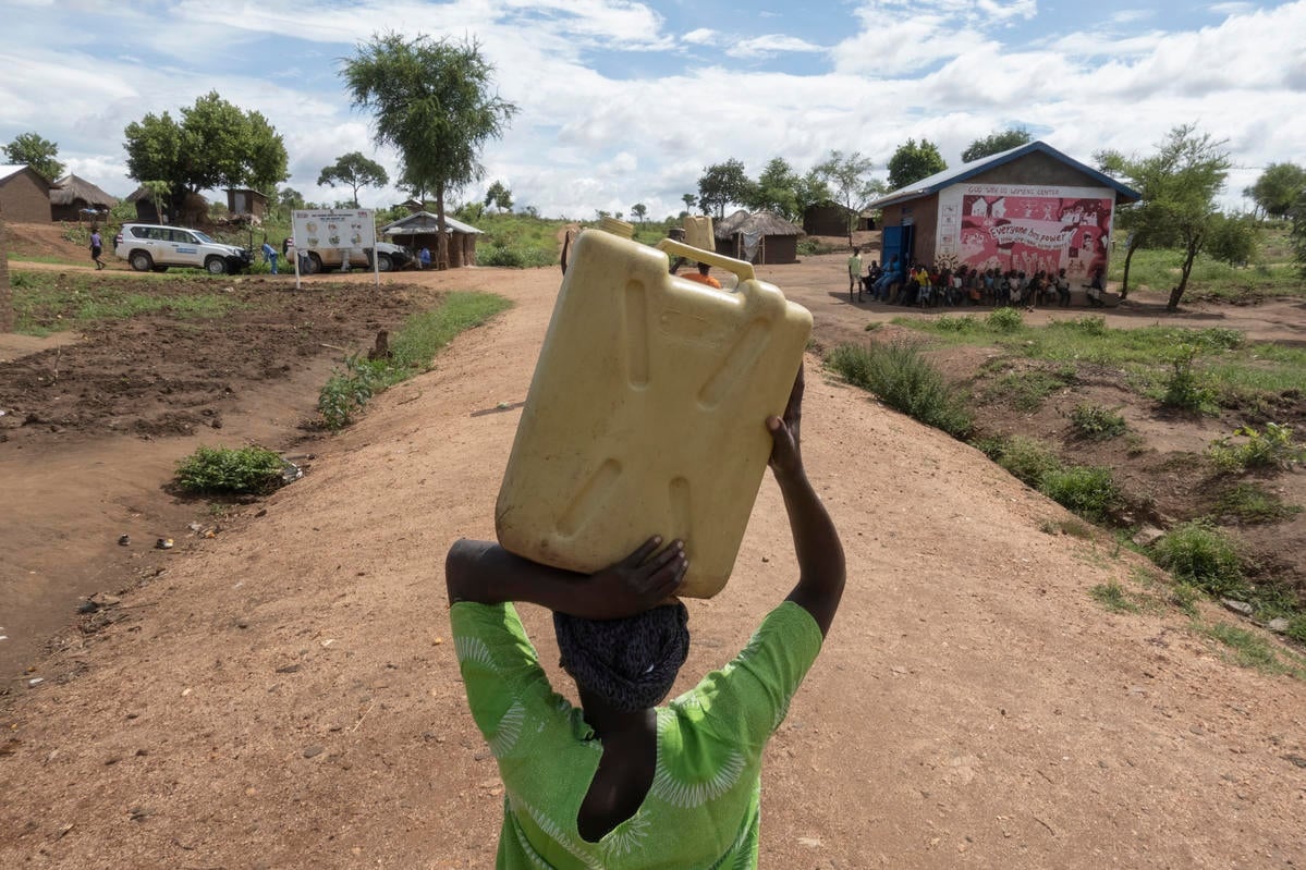 Uganda. Solar power delivers clean water to South Sudanese refugees' doorstep